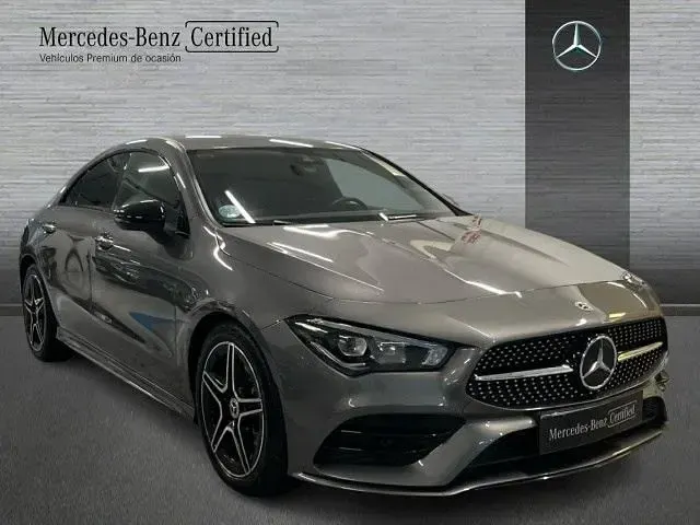 Usado Mercedes CLA200 AMG line 150 CV (110 kW) 2021 Gris montana Coupe