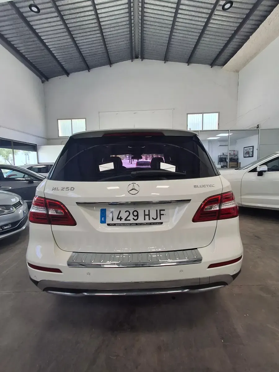 Usado Mercedes ML250 204 CV (150 kW) 2012 Beige SUV