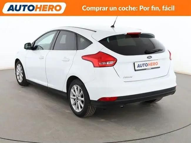 Używany Ford Focus Titanium 115 KM (84 kW) 2015 Biały Sedan/Limuzyna