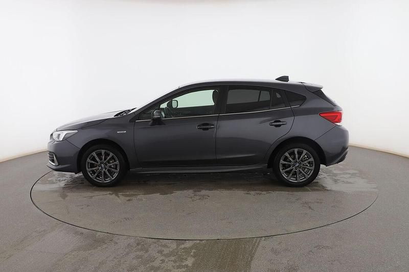 Usado Subaru Impreza Premium 150 CV (110 kW) 2024 Gris Berlina