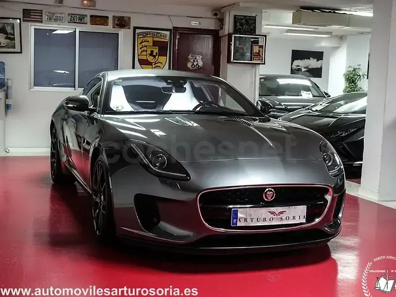 Usado Jaguar F-Type R-Dynamic 380 CV (279 kW) 2018 Gris / plata Coupe