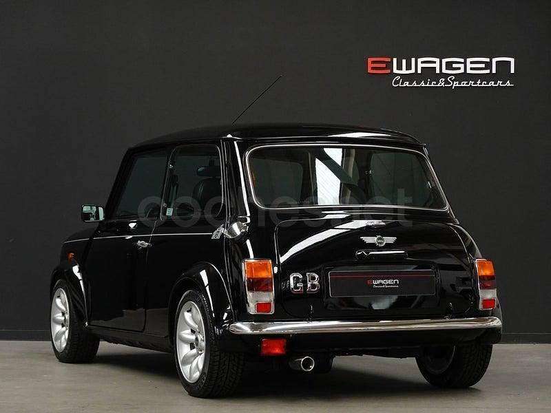 Usado Rover Mini 63 CV (46 kW) 1999 Negro Berlina