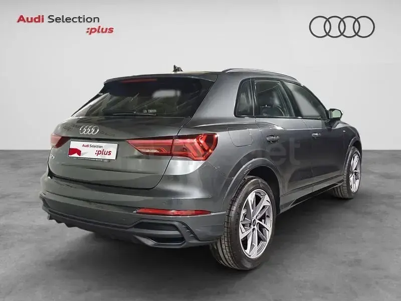 Usado Audi Q3 150 HP (110 kW) 2024 Cinzento SUV