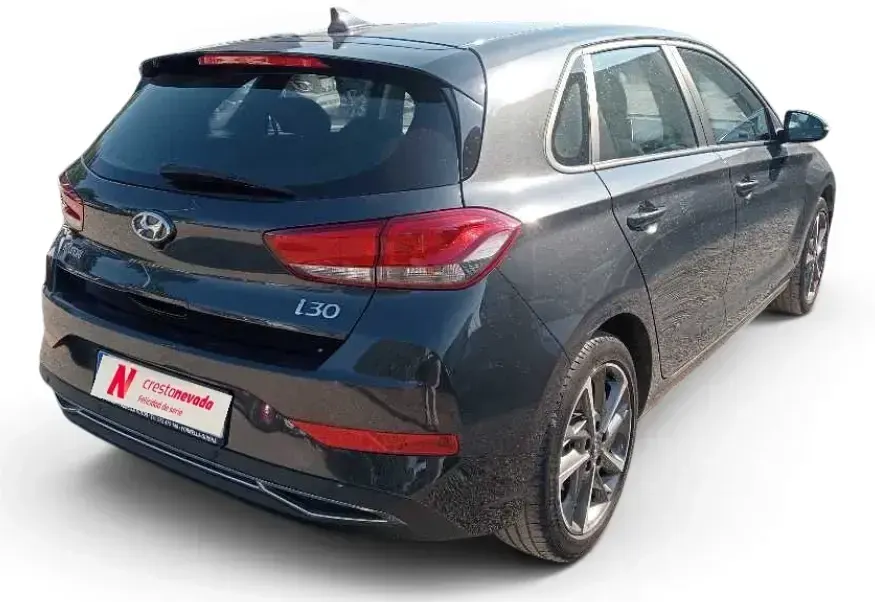Usado Hyundai i30 110 CV (80 kW) 2022 Gris