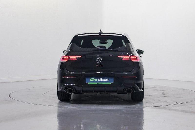 Usado VW Golf VIII GTI Clubsport 301 CV (221 kW) 2025 Negro Berlina