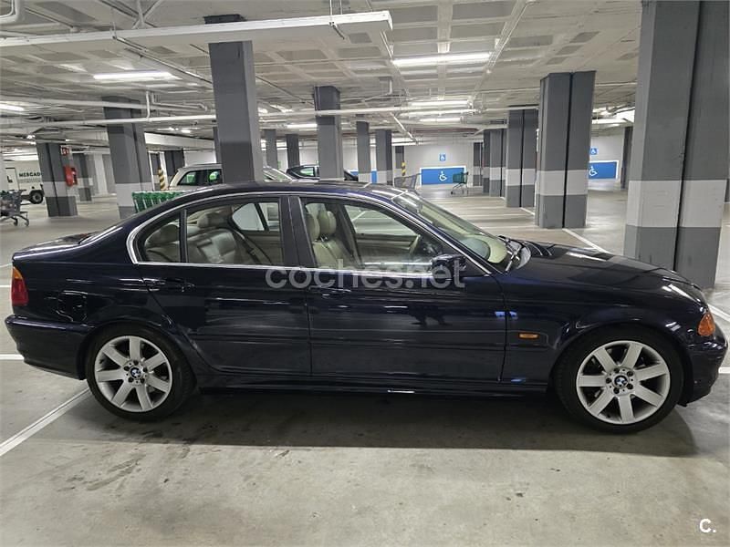 Usado BMW 330 184 CV (135 kW) 2001 Azul Berlina