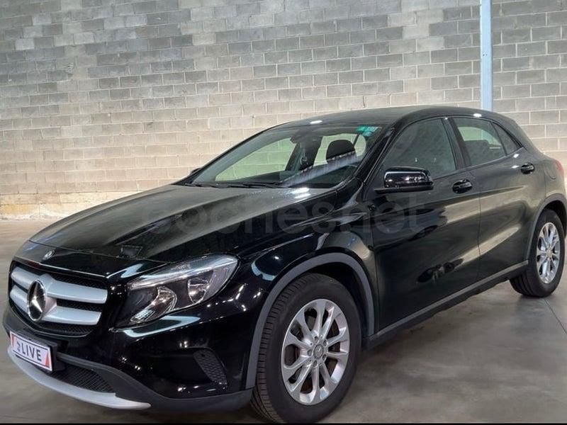 Usado Mercedes GLA200 Urban 136 CV (100 kW) 2015 Negro SUV