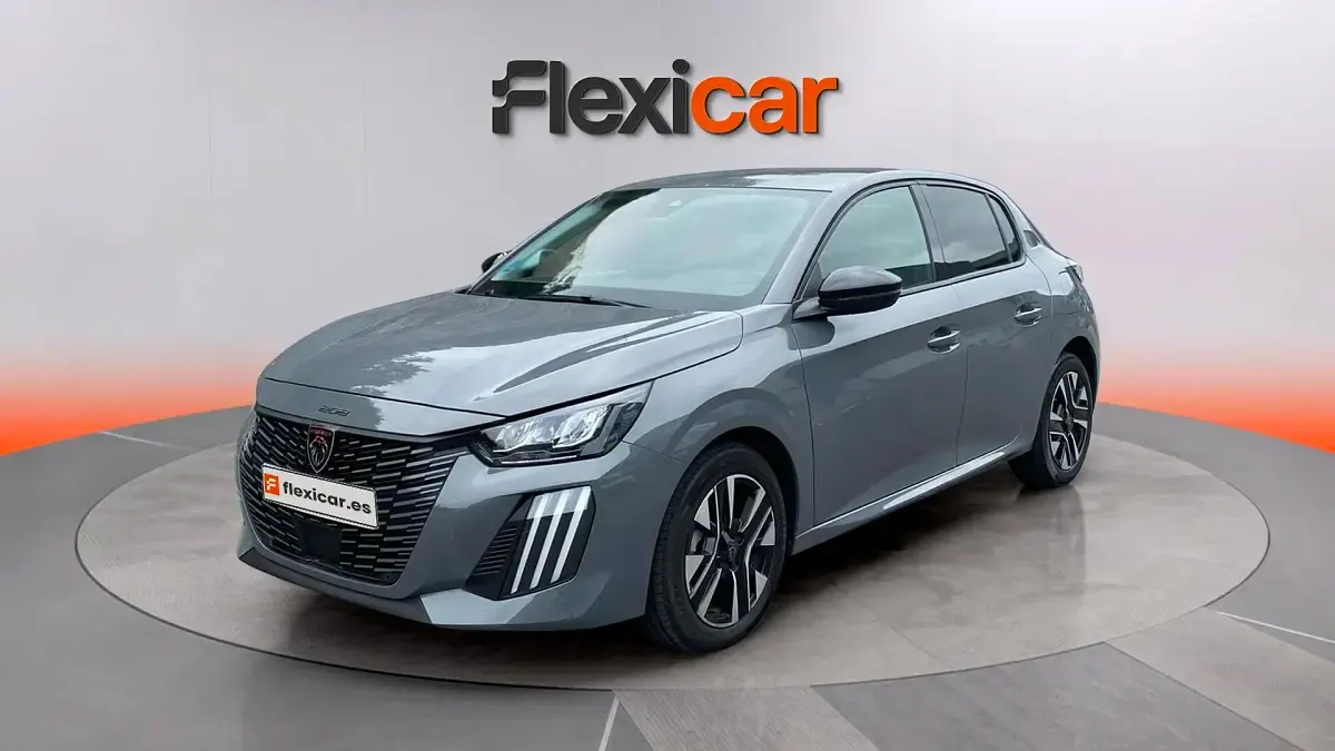 Usado Peugeot 208 Allure 101 CV (74 kW) 2025 Gris Utilitario
