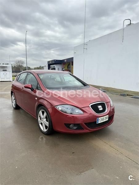 Naranja Usado 2006 Seat Leon Reference Berlina | 3600 € (Buen precio) - Imagen 1/4