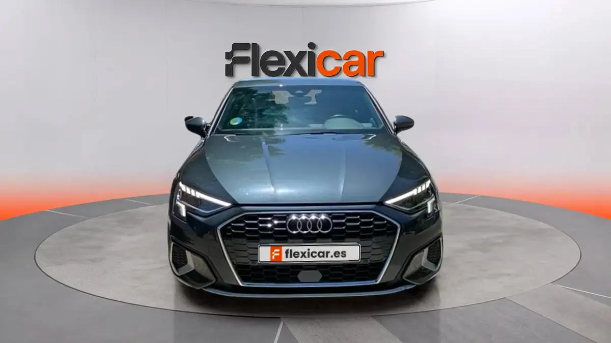 Usado Audi A3 Premium 110 CV (80 kW) 2023 Gris Berlina