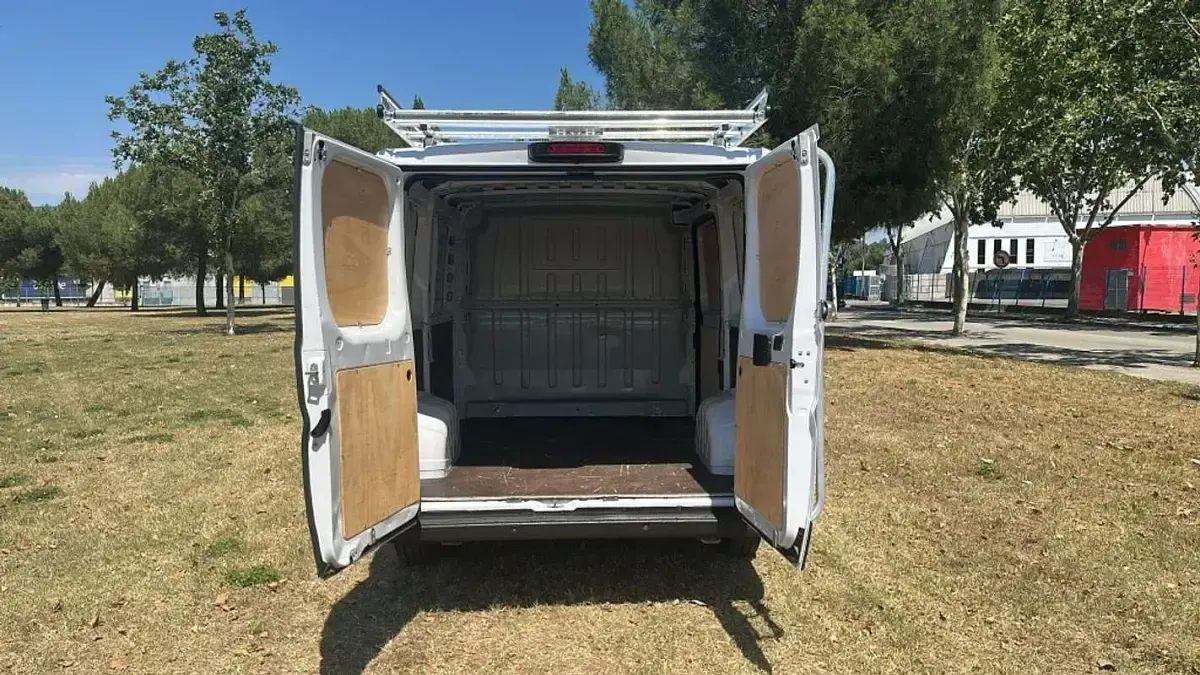 Usado Citroën Jumper 120 CV (88 kW) 2019 Blanco Monovolumen