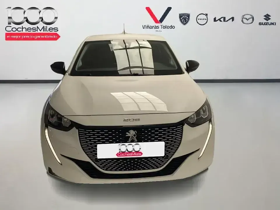 Usado Peugeot 208 Allure 100 kW (136 CV) 2023 Blanco Utilitario
