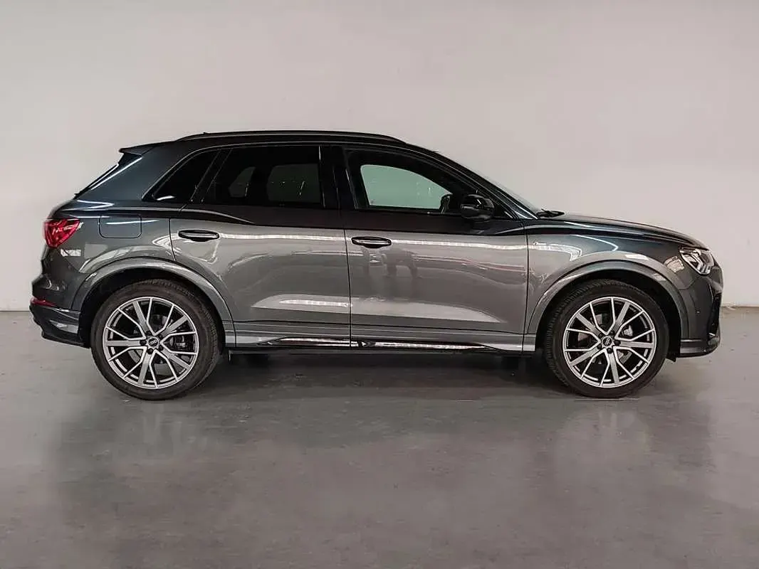 Usado Audi Q3 150 CV (110 kW) 2025 Gris SUV