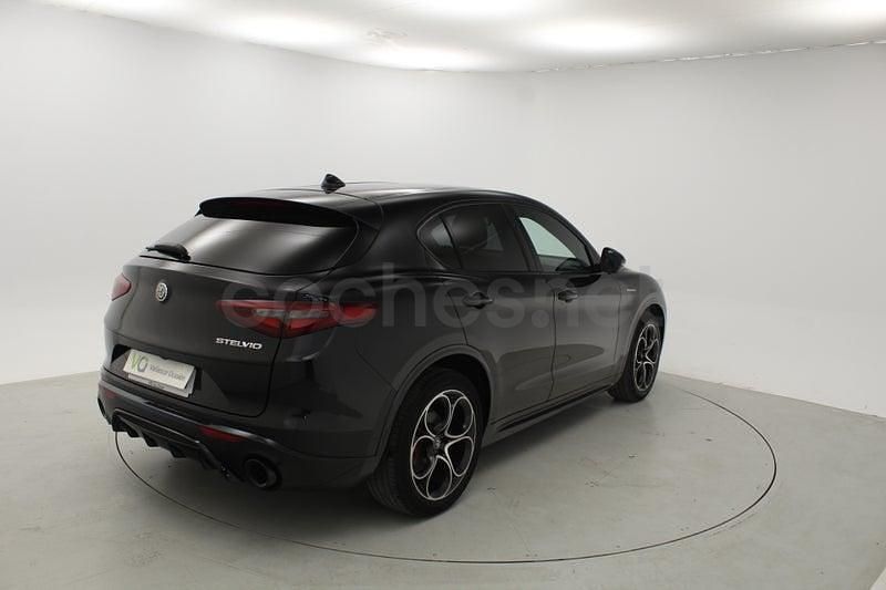 Usado Alfa Romeo Stelvio Veloce 211 CV (155 kW) 2022 Negro SUV