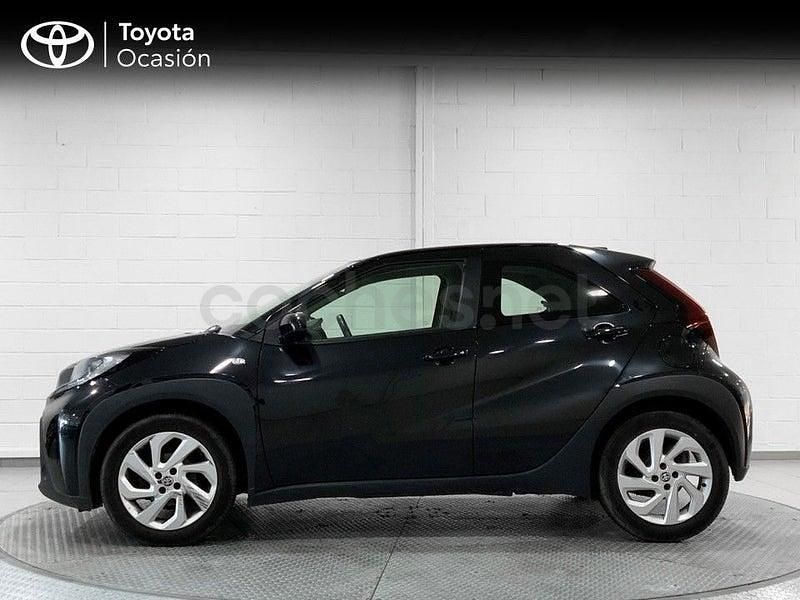 Usado Toyota Aygo X Play 72 CV (52 kW) 2024 Negro SUV