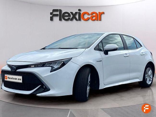 Usado Toyota Corolla Active 122 CV (89 kW) 2021 Blanco Berlina