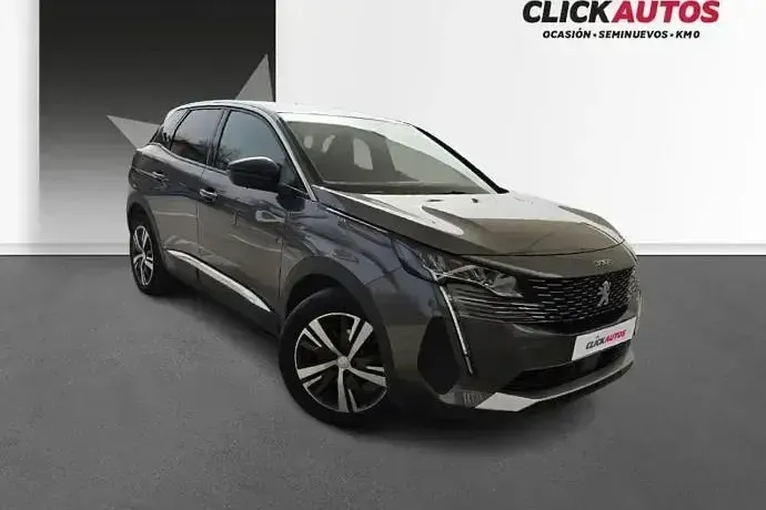 Usado Peugeot 3008 Allure 130 CV (95 kW) 2024 Gris SUV