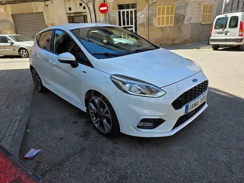 Usado Ford Fiesta ST-Line 100 CV (73 kW) 2017 Blanco Utilitario