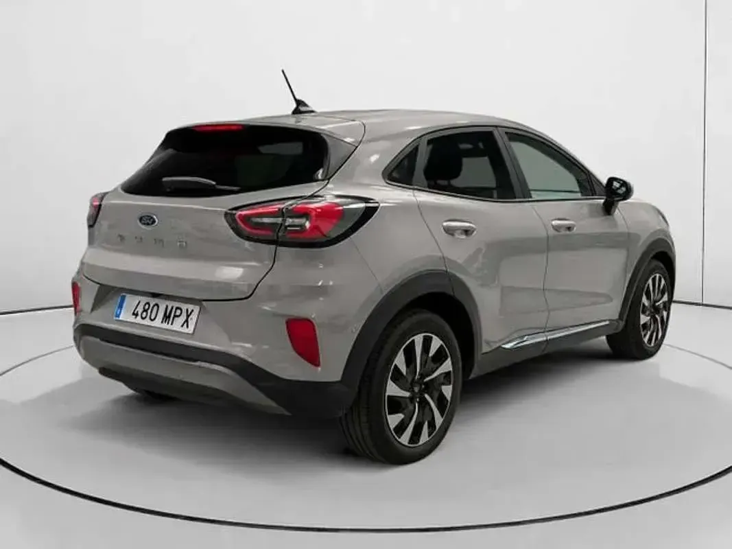 Usado Ford Puma Titanium 125 CV (91 kW) 2024 Gris SUV