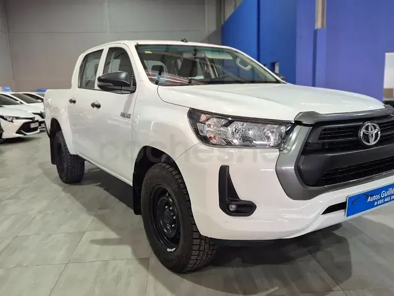 Usado Toyota HiLux 150 CV (110 kW) 2022 Blanco Pickup/Camioneta