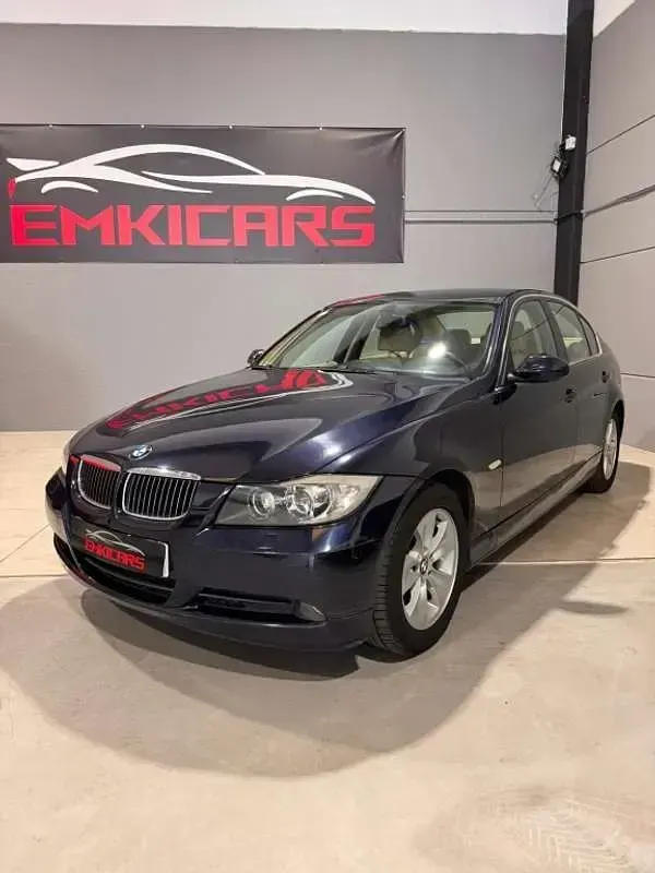 Usado BMW 325 218 CV (160 kW) 2006 Azul Berlina