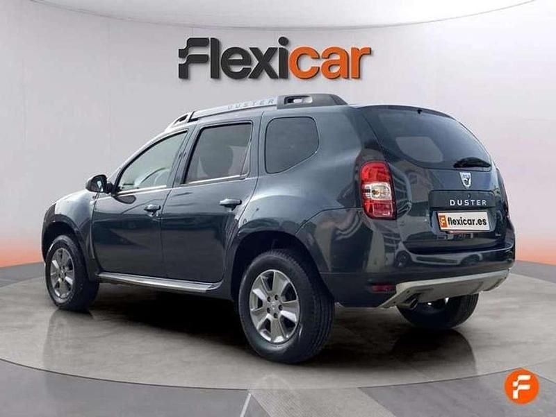 Usado Dacia Duster Lauréate 125 CV (91 kW) 2017 Gris SUV