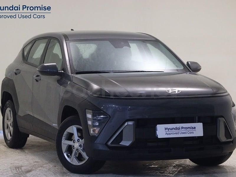 Usado Hyundai Kona 100 CV (73 kW) 2025 Gris / plata SUV