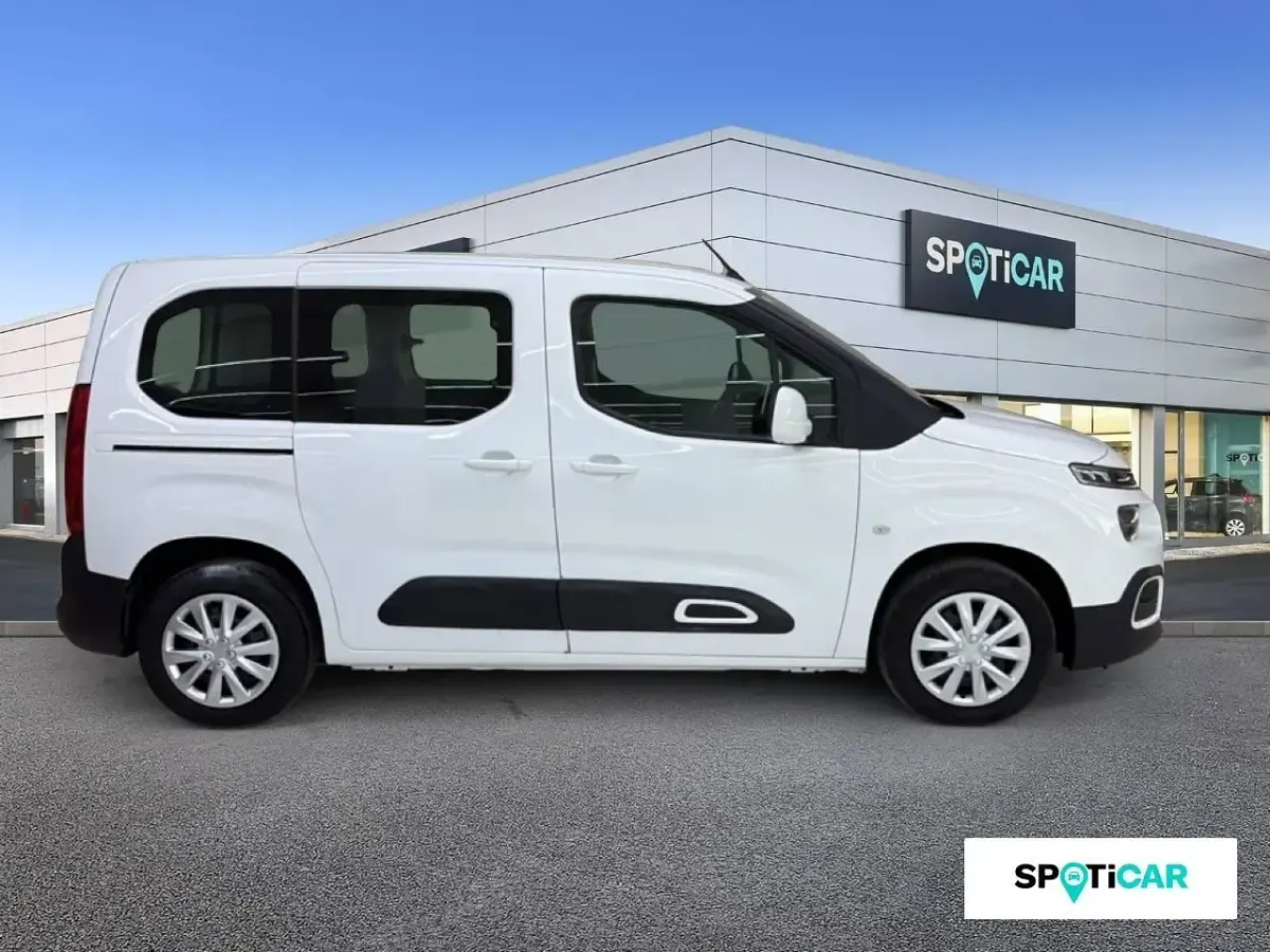 Usado Citroën Berlingo Live 110 CV (80 kW) 2020 Blanco Monovolumen