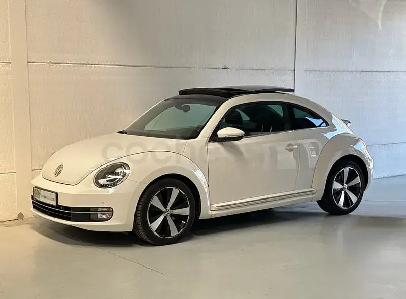 Begagnad VW Beetle Design 160 HK (117 kW) 2013 Vit Halvkombi