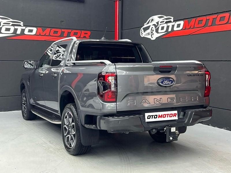 Usado Ford Ranger Wildtrack 205 CV (150 kW) 2024 Gris / plata Recogida