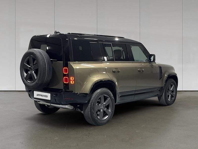 Używany Land Rover Defender SE Dynamic 249 KM (183 kW) 2024 Brązowy SUV