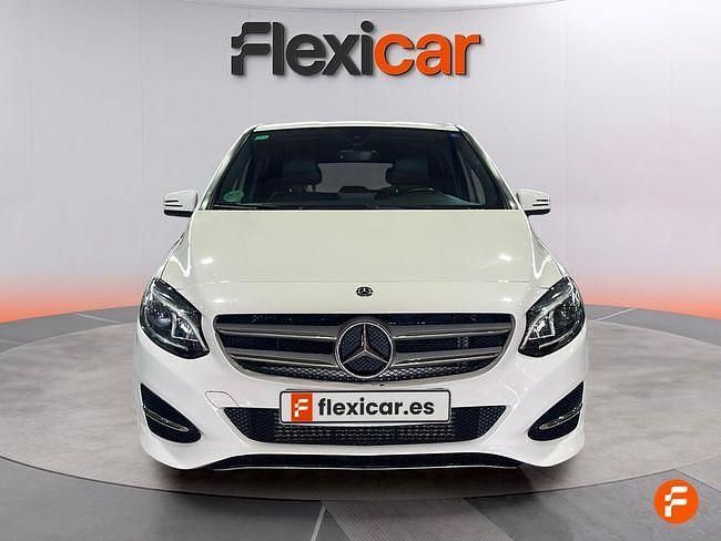 Usado Mercedes B200 136 CV (100 kW) 2017 Blanco Monovolumen