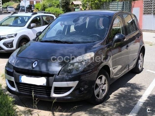 Gris / plata Usado 2010 Renault Scénic III Dynamique Monovolumen | 3500 € (Un poco caro) - Imagen 1/4