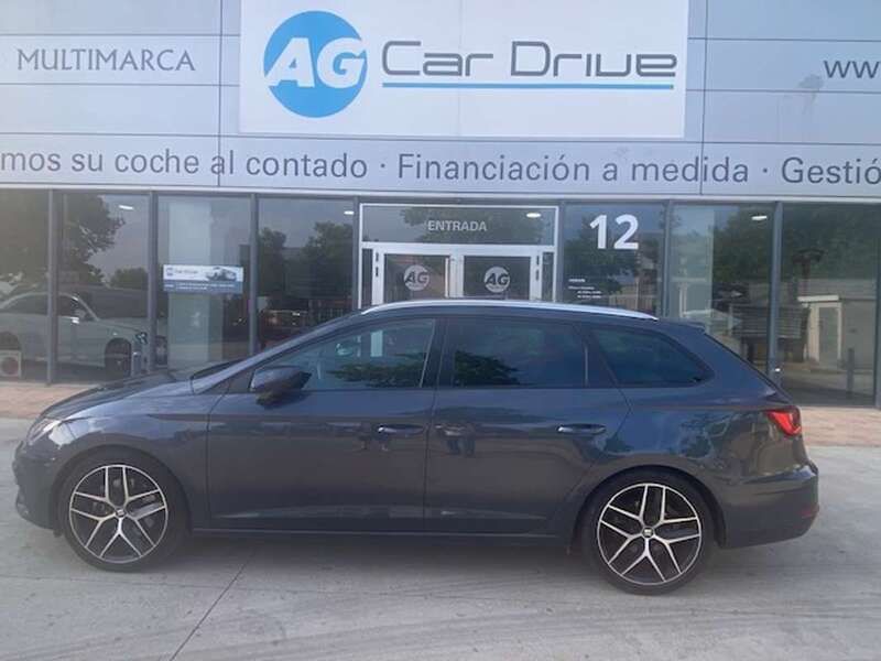 Gris Usado 2019 Seat Leon ST FR Familiar | 18.900 € (Precio justo) - Imagen 1/4
