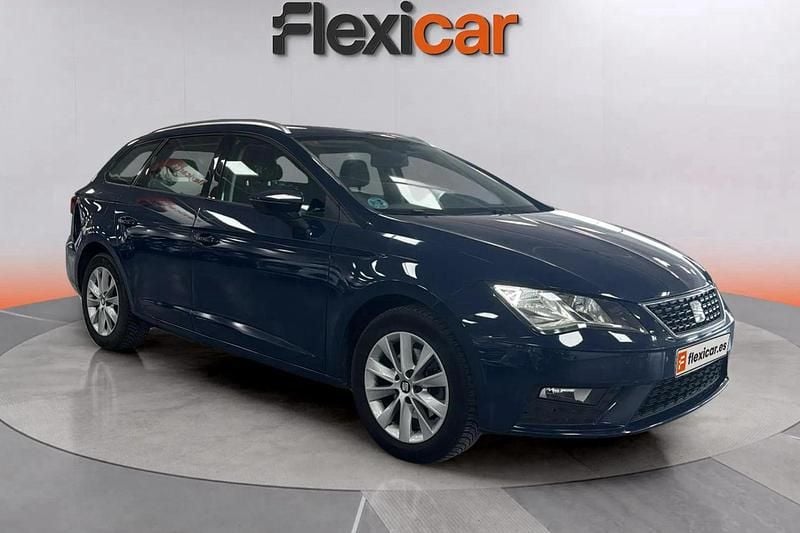 Usado Seat Leon ST Style 116 CV (85 kW) 2018 Azul Familiar