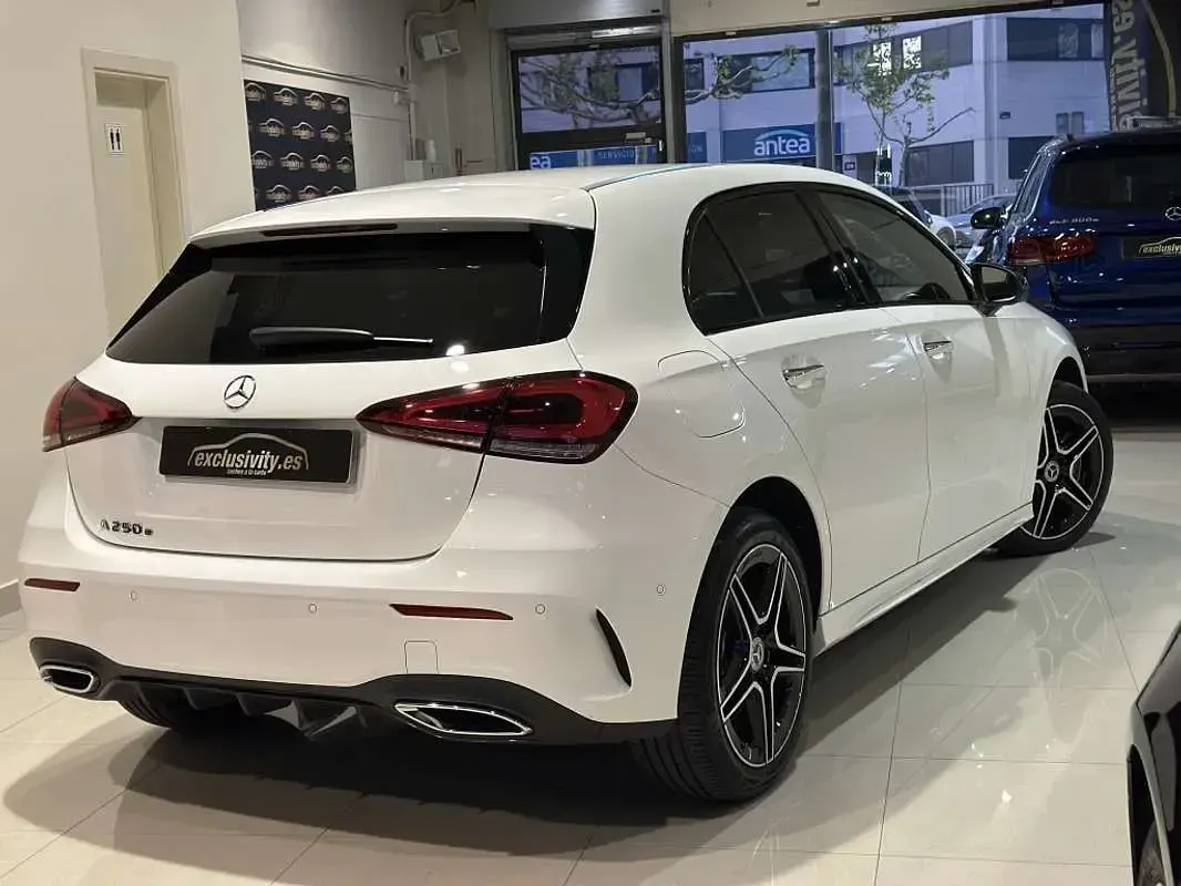 Usado Mercedes A250 218 CV (160 kW) 2023 Blanco Utilitario
