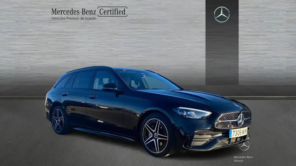 Usado Mercedes C220 AMG line 200 CV (147 kW) 2024 Negro Familiar