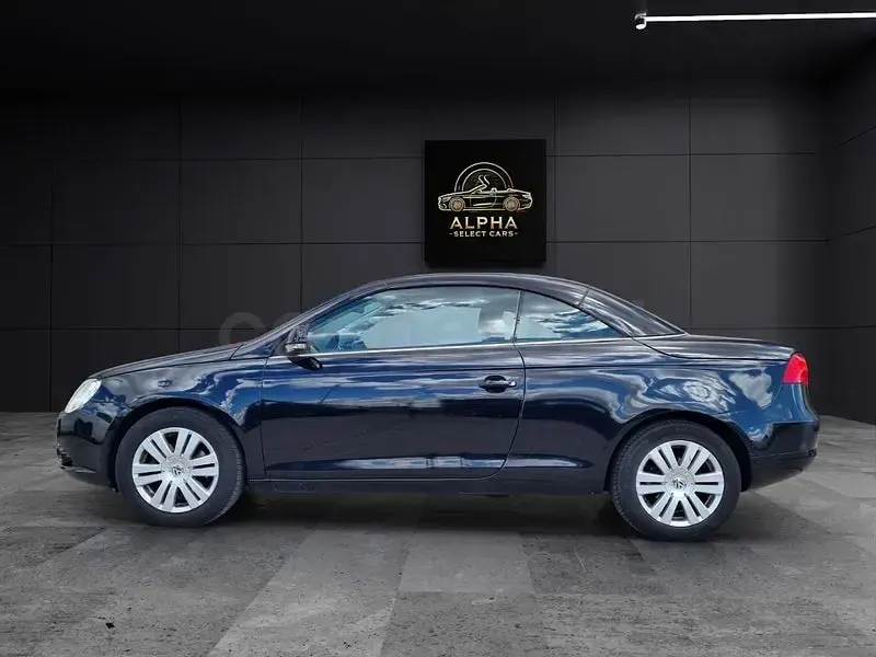 Usado VW Eos 150 CV (110 kW) 2006 Azul Descapotable
