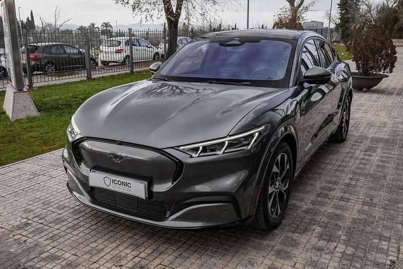 Usado Ford Mustang Mach-E 258 kW (351 CV) 2021 Gris SUV