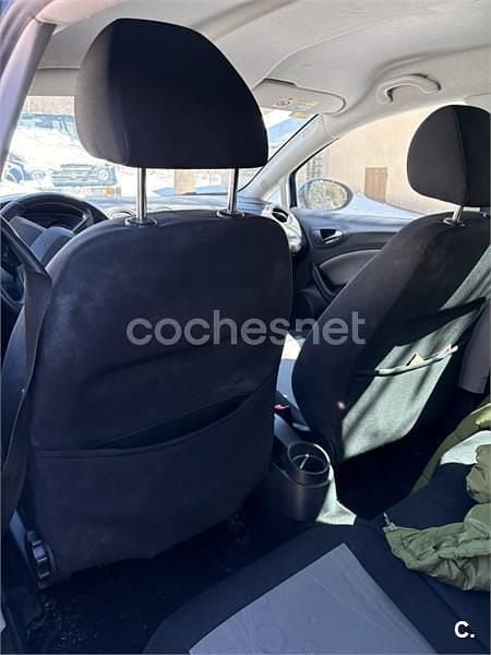 Usado Seat Ibiza ST Reference 90 CV (66 kW) 2014 Azul Familiar