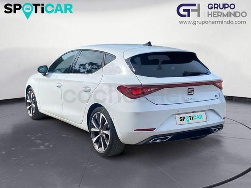 Usado Seat Leon FR 150 CV (110 kW) 2022 Blanco Berlina