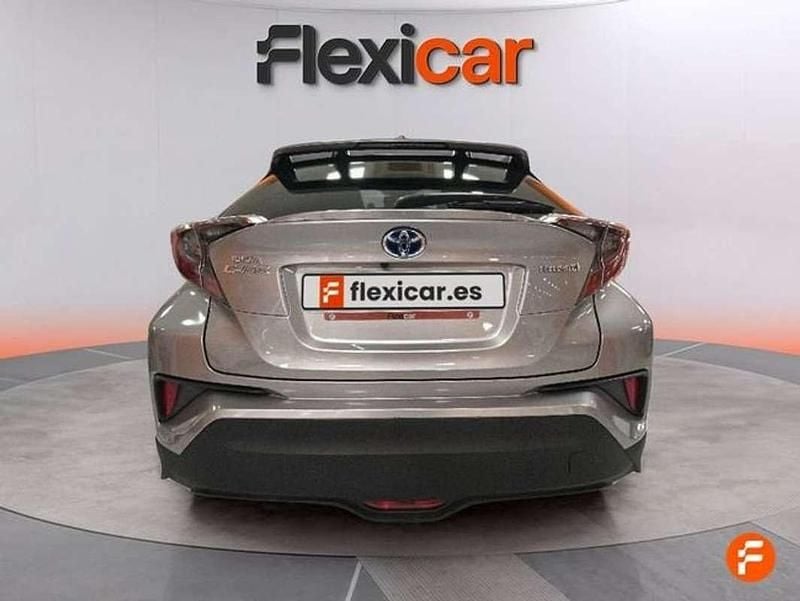 Usado Toyota C-HR Active 122 CV (89 kW) 2018 Gris SUV