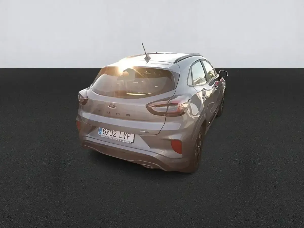 Usado Ford Puma ST-Line 125 CV (91 kW) 2022 Gris SUV
