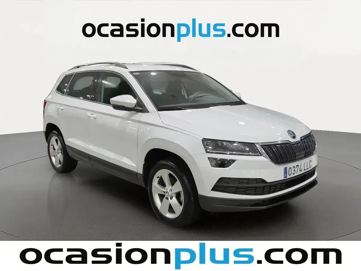Usado Skoda Karoq Ambition 115 CV (84 kW) 2020 Blanco SUV