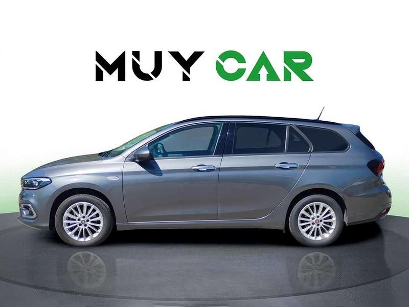 Usado Fiat Tipo 95 CV (69 kW) 2022 Gris Familiar