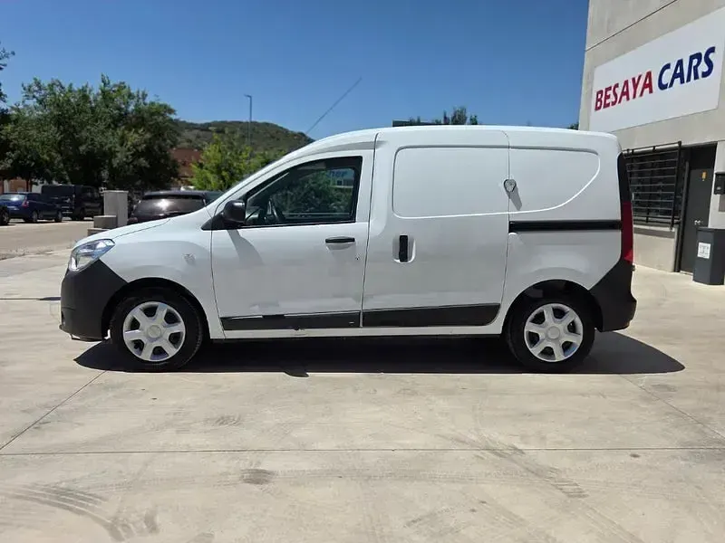 Usado Dacia Dokker 102 CV (75 kW) 2020 Blanco Monovolumen