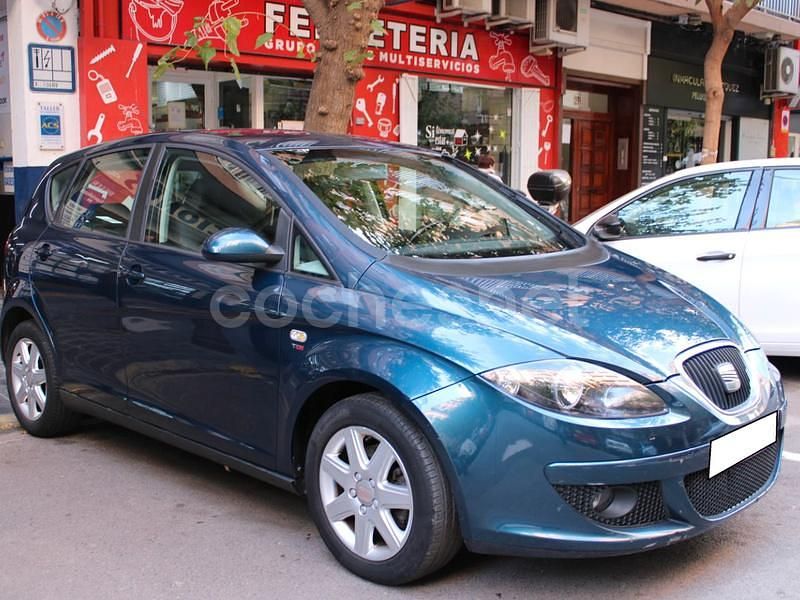 Usado Seat Altea 140 CV (102 kW) 2007 Azul Monovolumen