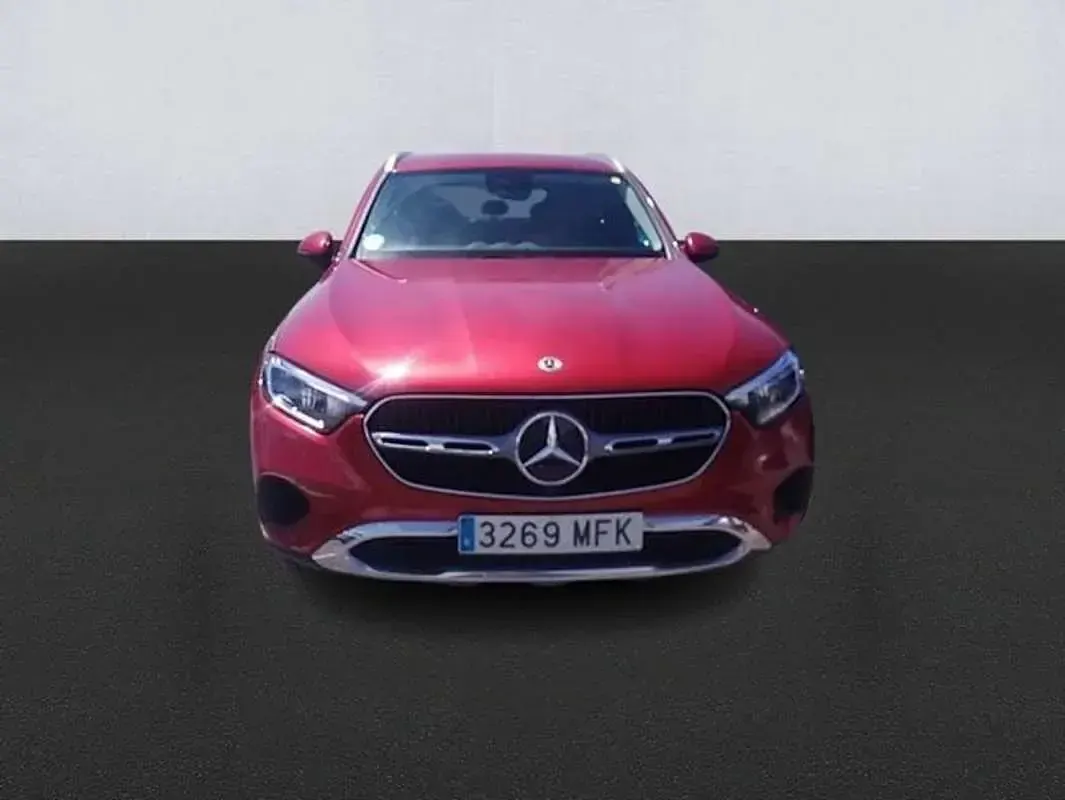 Usado Mercedes GLC250 204 CV (150 kW) 2023 Rojo SUV