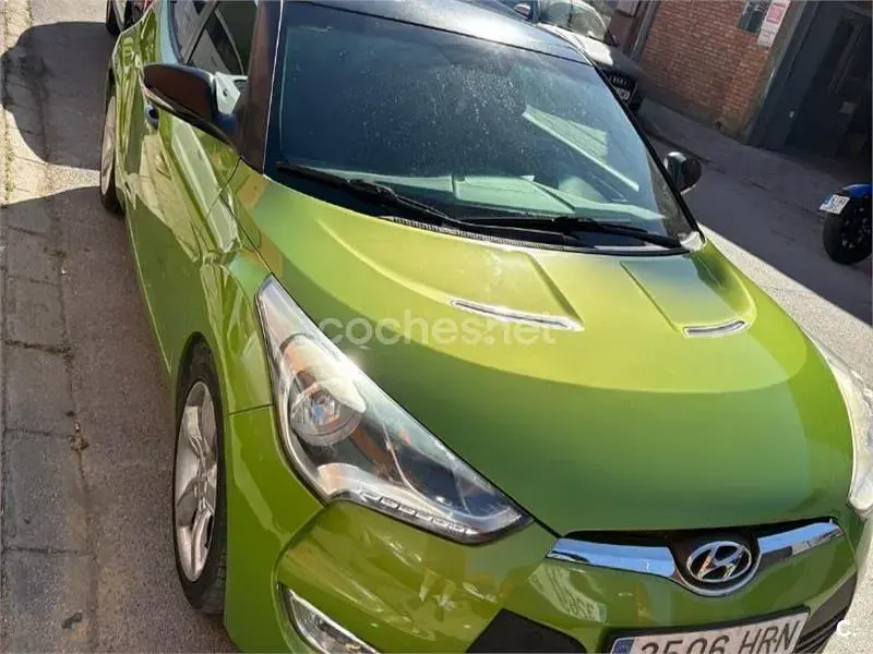 Usado Hyundai Veloster 140 CV (102 kW) 2013 Verde Utilitario