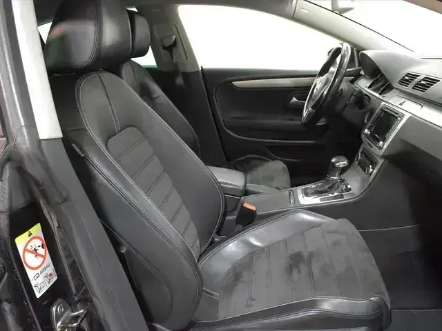 Używany VW Passat 160 KM (117 kW) 2009 Czarny Sedan/Limuzyna